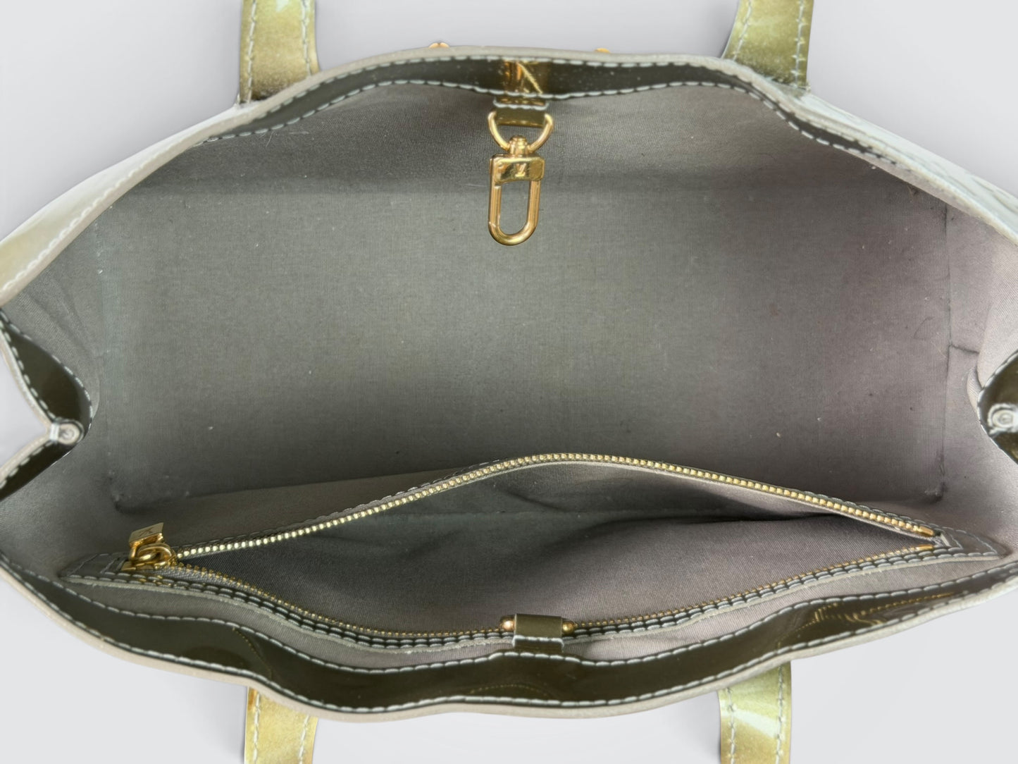 Pre-Owned Louis Vuitton Monogram Vernis Wilshire PM – Gris Art Deco Olive-Grey Patent Leather Handbag