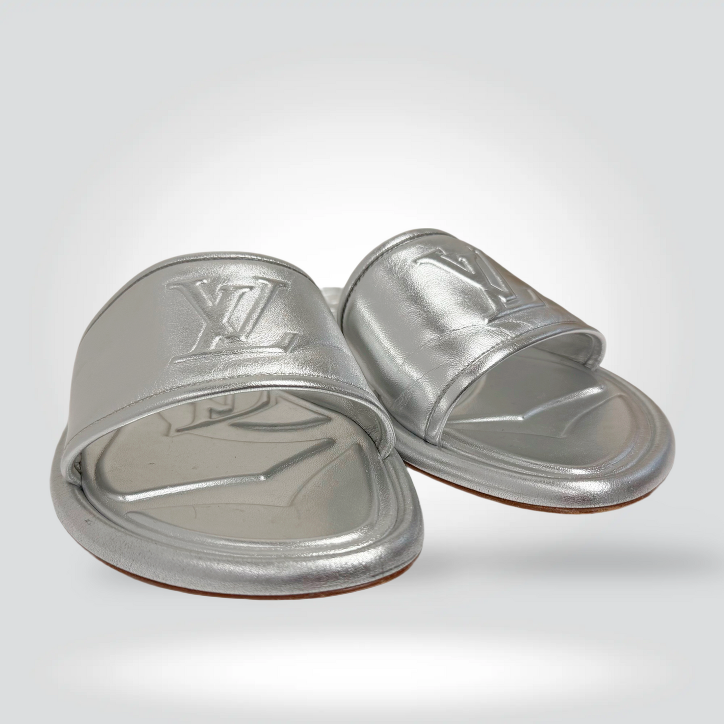 Louis Vuitton LV Monogram Metallic Silver Slides Sunset Mule — Size 38— Very Good | Style Reissue Vancouver