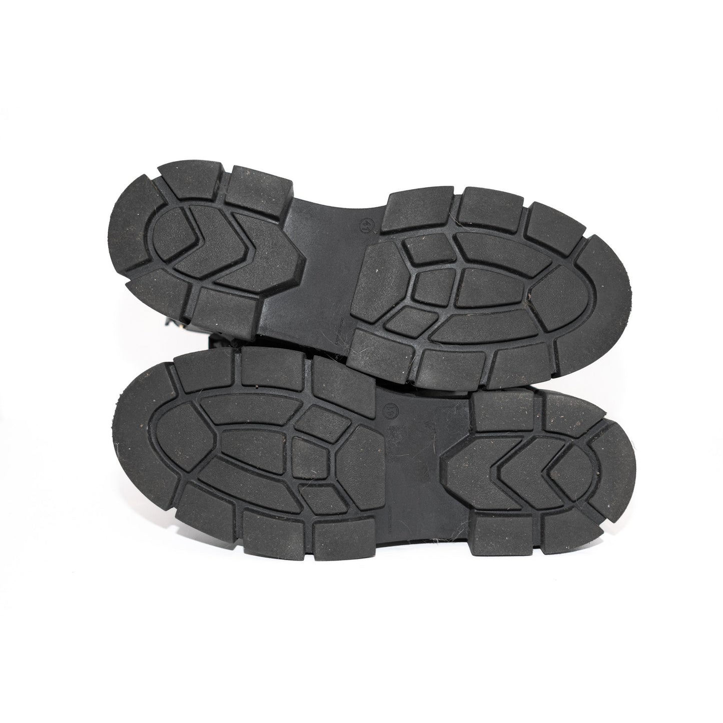 Pre-Owned Le Canadien Leather Ankle Boots (41)