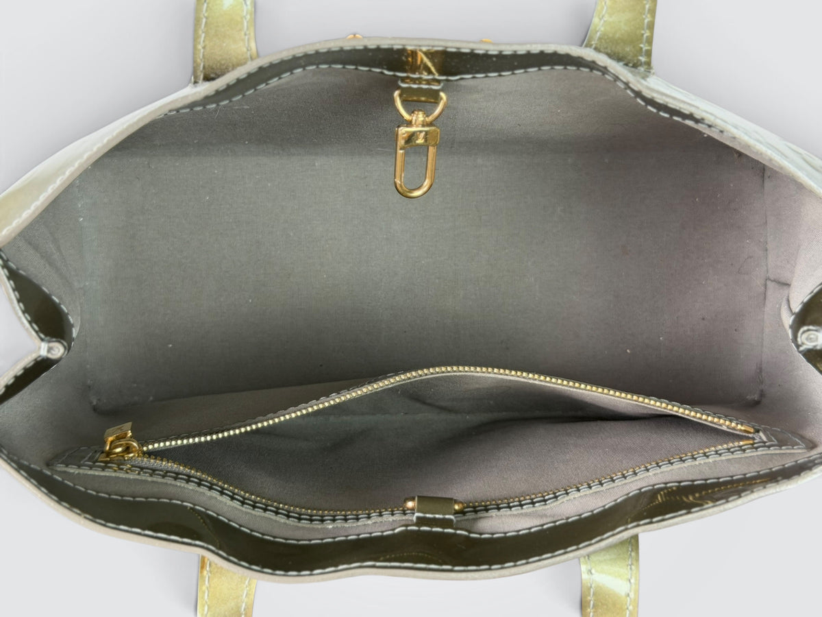 Pre-Owned Louis Vuitton Monogram Vernis Wilshire PM – Gris Art Deco Olive-Grey Patent Leather Handbag