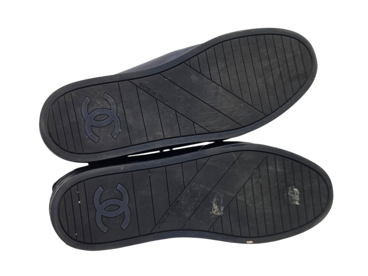 Pre-Owned Chanel Black Leather High-Top Sneakers with Gold Logo — Size 41