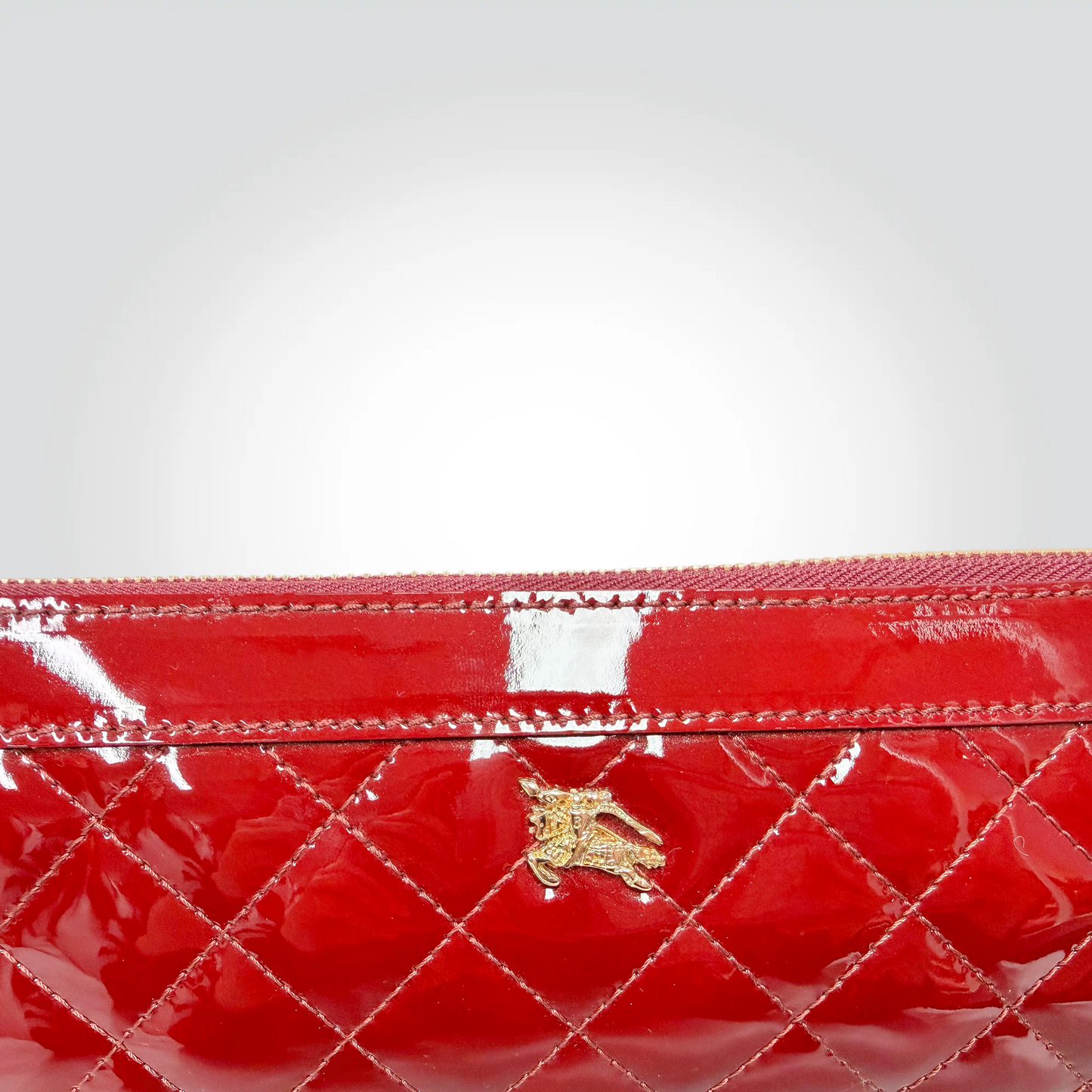 Burberry Quilted Patent Leather Zip Pouch Burgundy Red Gold Zip Equestrian Logo — Excellent Style Reissue Vancouver