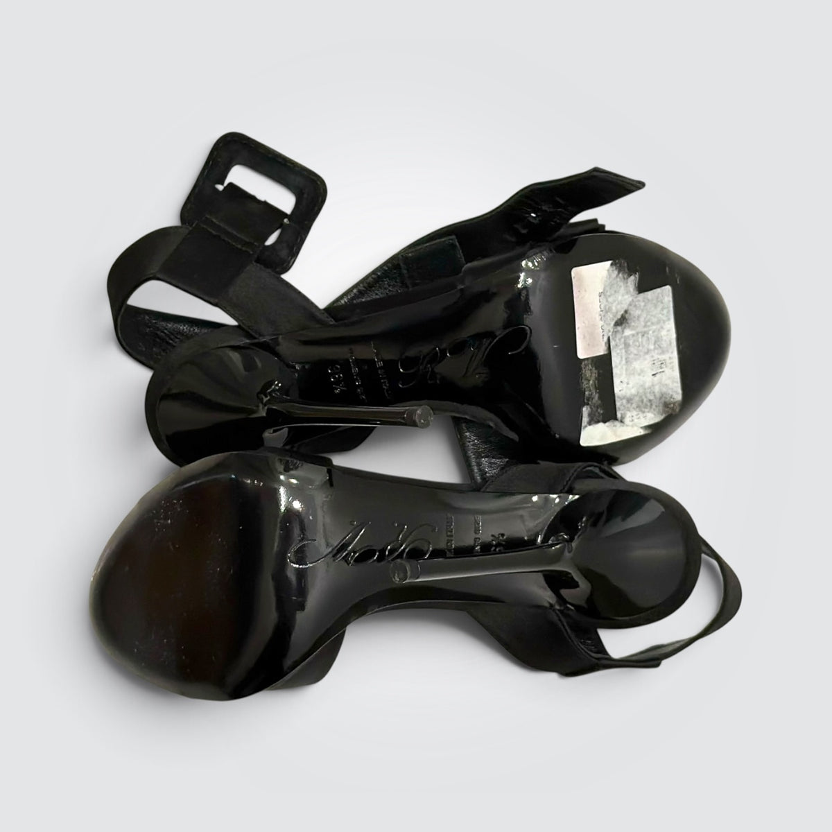 Pre-Owned Roger Vivier Black Satin Knot-Toe Sandals with Buckle Ankle Strap