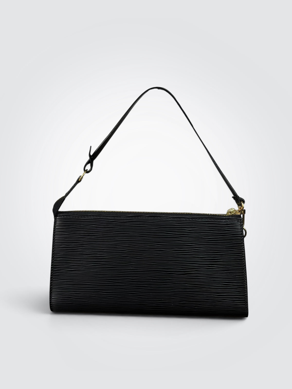 Pre-Owned Vintage Louis Vuitton Black Epi Leather Pochette Accessoires – Short Shoulder Strap and Clutch