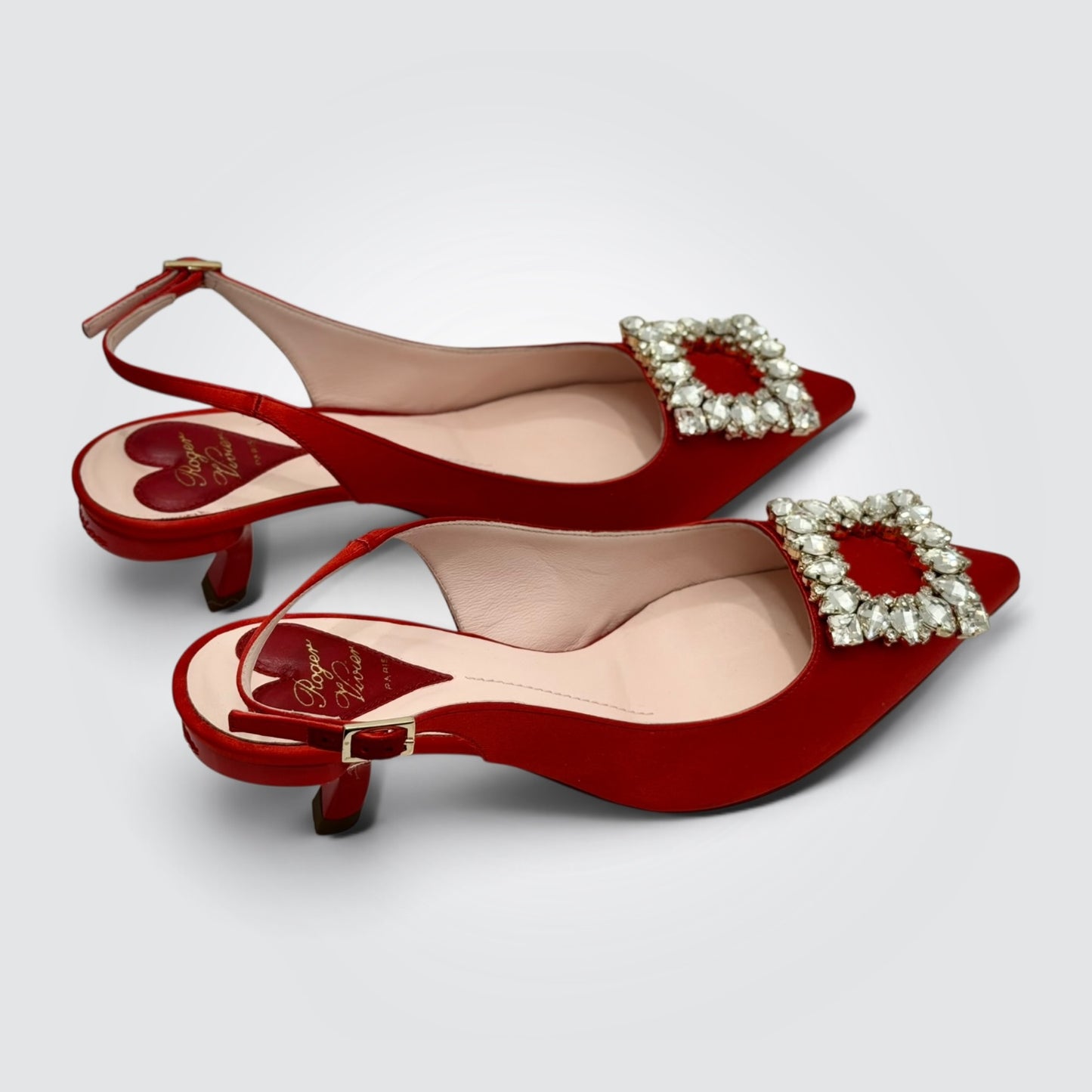 Pre-Owned Roger Vivier Efflorescence Red Satin Crystal Buckle Slingback Pumps