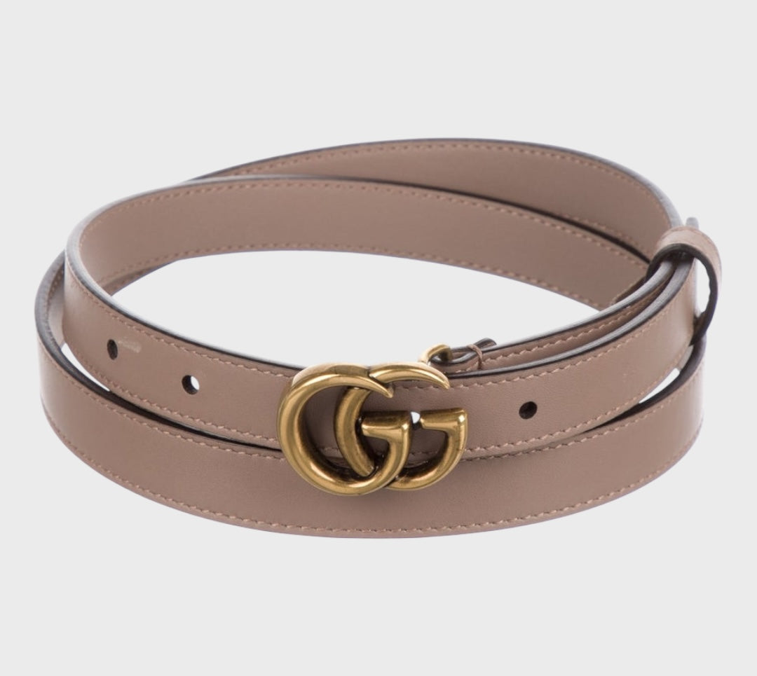 Gucci
Double G Logo Skinny Belt