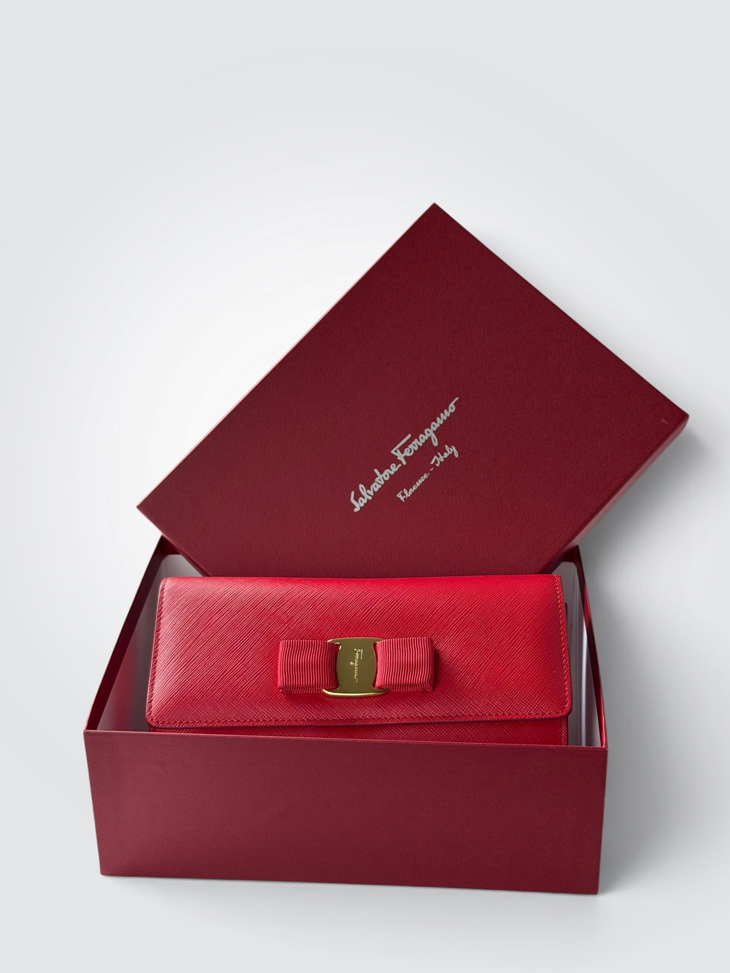 Pre-Owned Salvatore Ferragamo Ginny Vara Red Leather Crossbody Bag – Removable Strap and Clutch