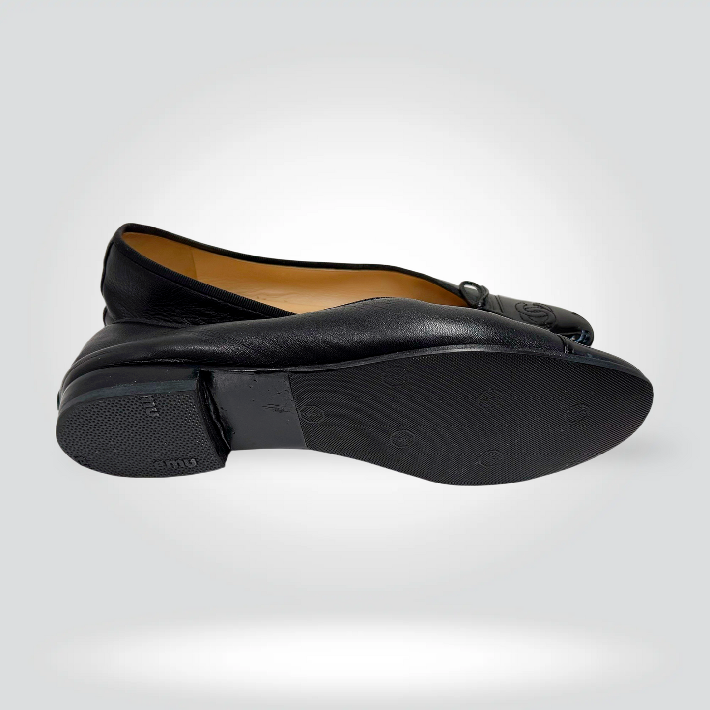 Chanel Classic Ballet Flats Black Lambskin Patent CC Toe Cap Grosgrain Bow — Size 41 Good| Style Reissue Vancouver