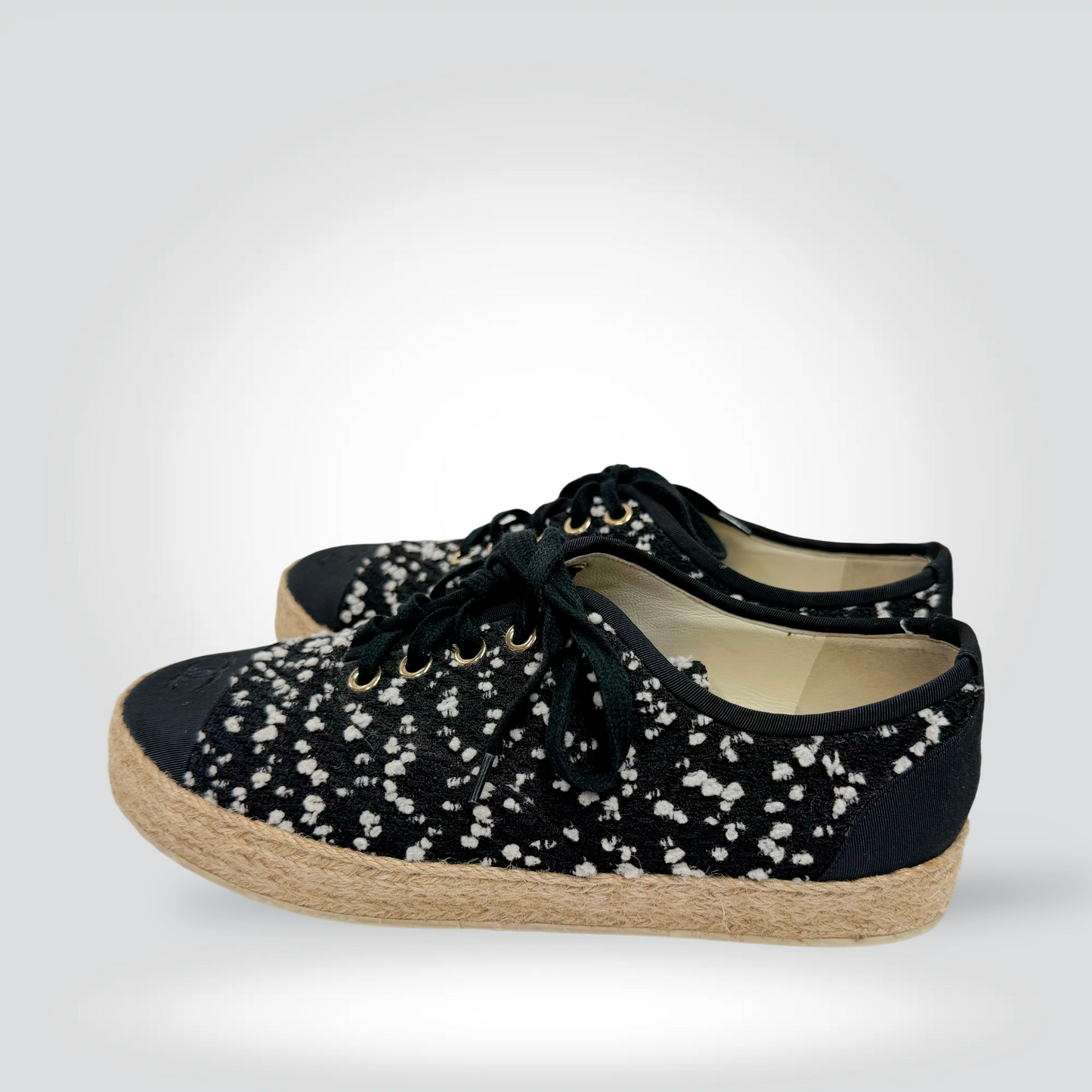 Pre-Owned Chanel Black White Tweed Lace-Up Espadrille Sneaker Gold CC Eyelets Jute Platform — Size — Very Good | Style Reissue Vancouver