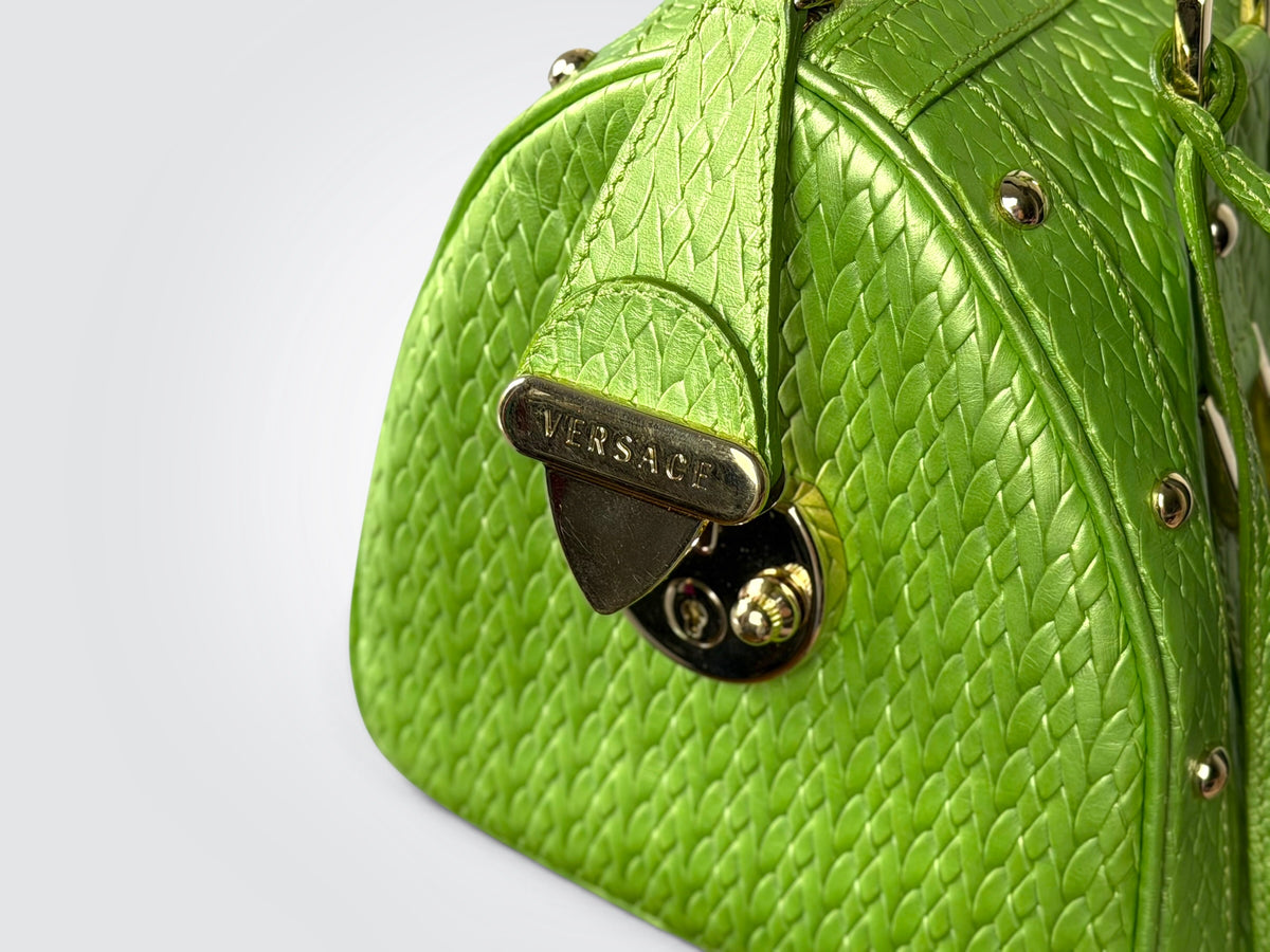 Pre-Owned Versace Green Textured Leather Medusa Doctor Satchel Handbag – Gold-Tone Hardware