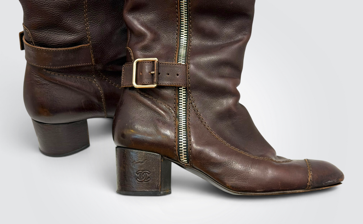 Pre-Owned Chanel Dark Brown Leather Riding Boots