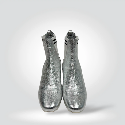 Pre-Owned Fendi silver metallic leather ankle boots black white stripe elastic gore block heel pointed toe — Style Reissue Vancouver
