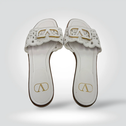 Pre-Owned Valentino Garavani VLogo slide mules white leather scalloped perforated strap gold VLogo — Style Reissue Vancouver
