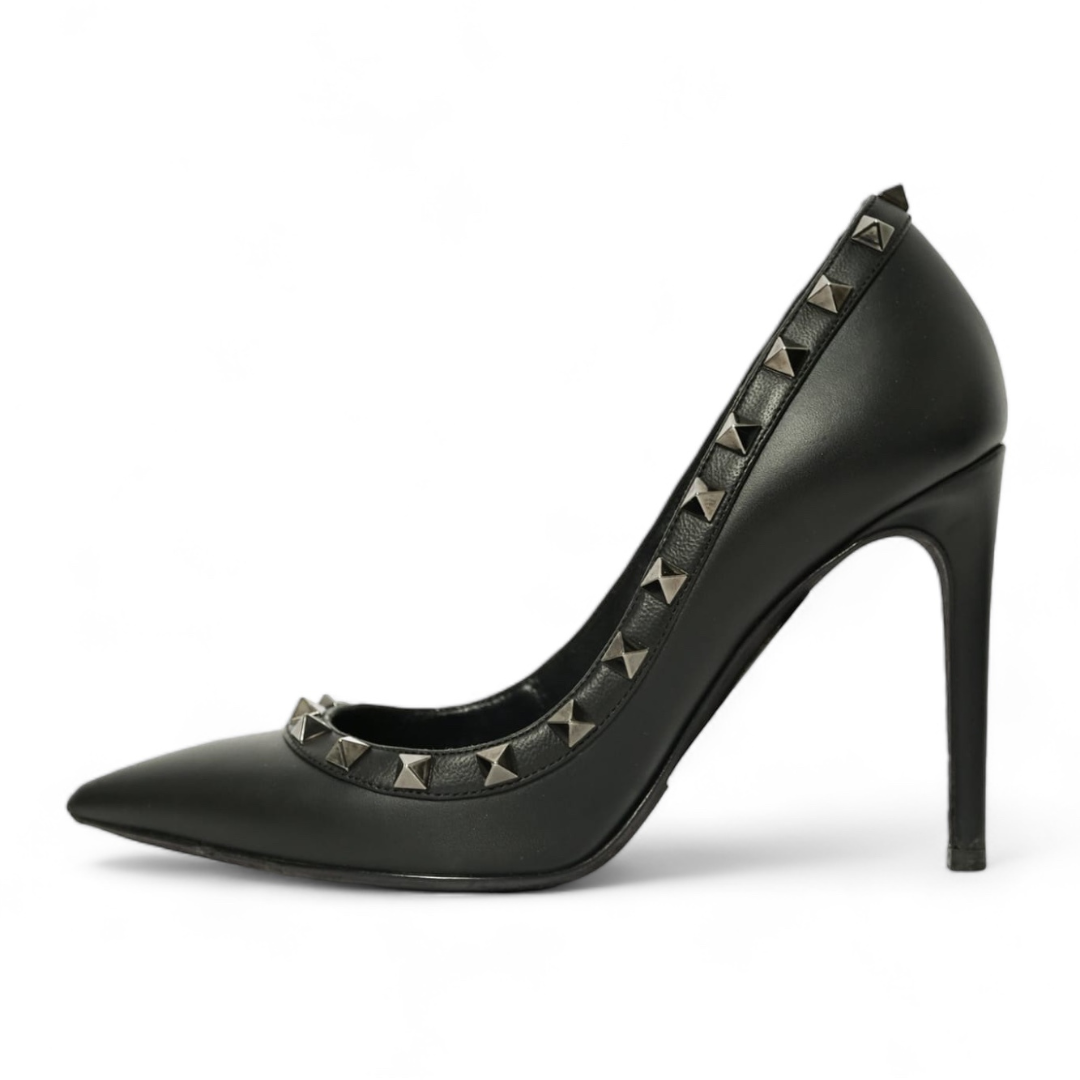 Valentino Black Rockstud Pumps