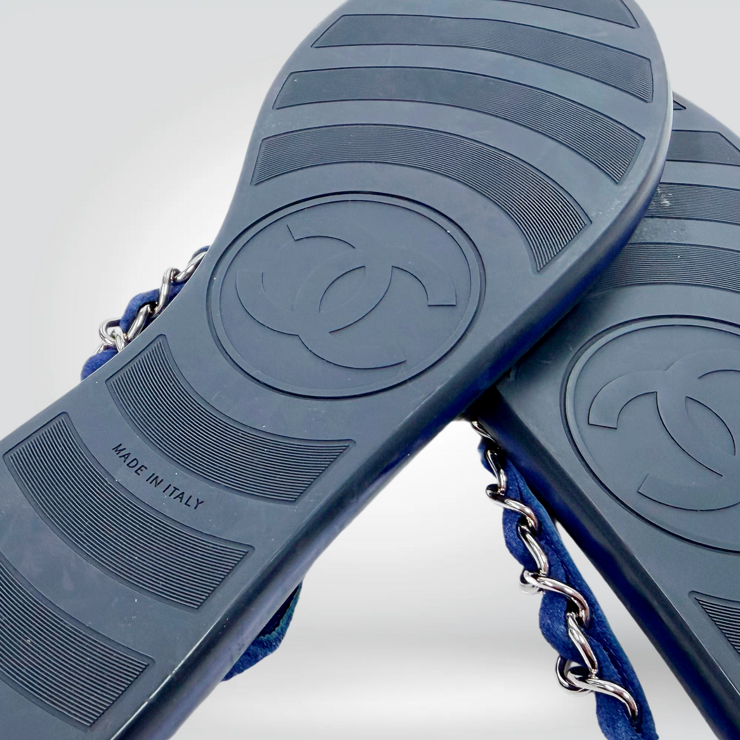Chanel Coco Neige Chain thong Sandal Navy Blue Suede -Very Good |Stylereissue Vancouver