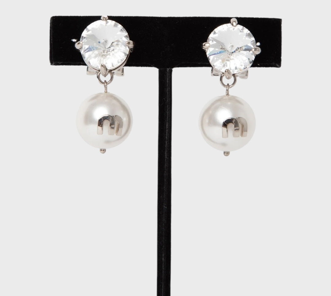 Miu Miu Crystal Día Silver pearl drop clip-on earrings Silvery