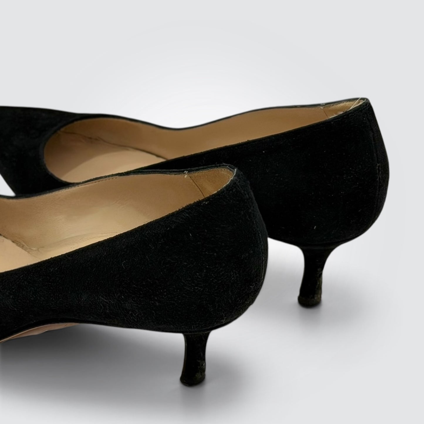 Pre-Owned Manolo Blahnik BB Black Suede Kitten Heel Pumps