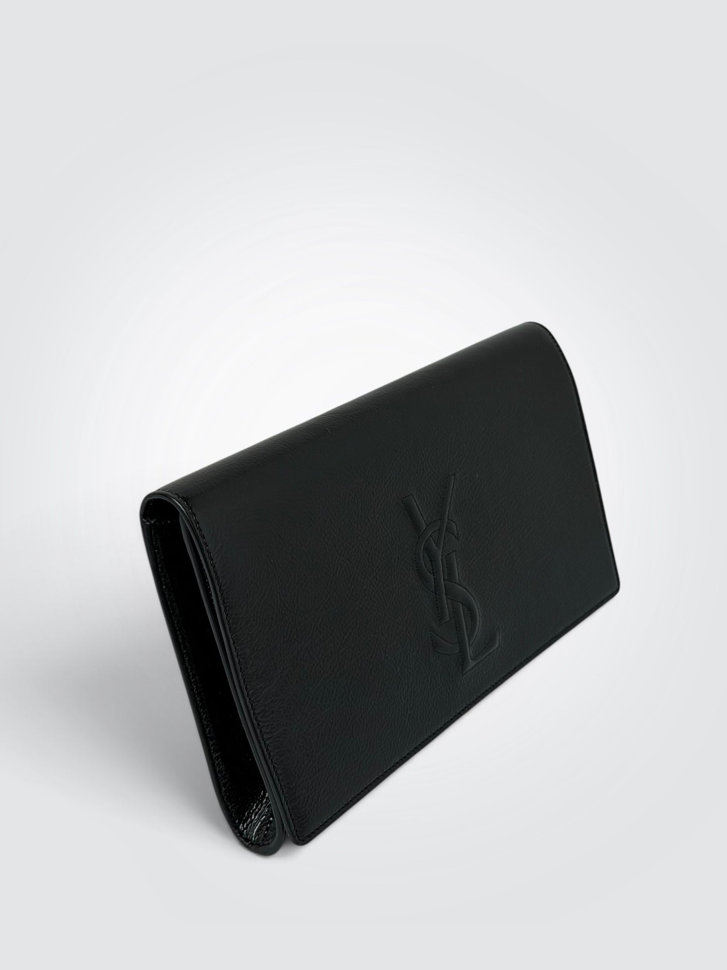 Pre-Owned Yves Saint Laurent Belle de Jour Crinkled Patent Leather Clutch with Stitched YSL Monogram