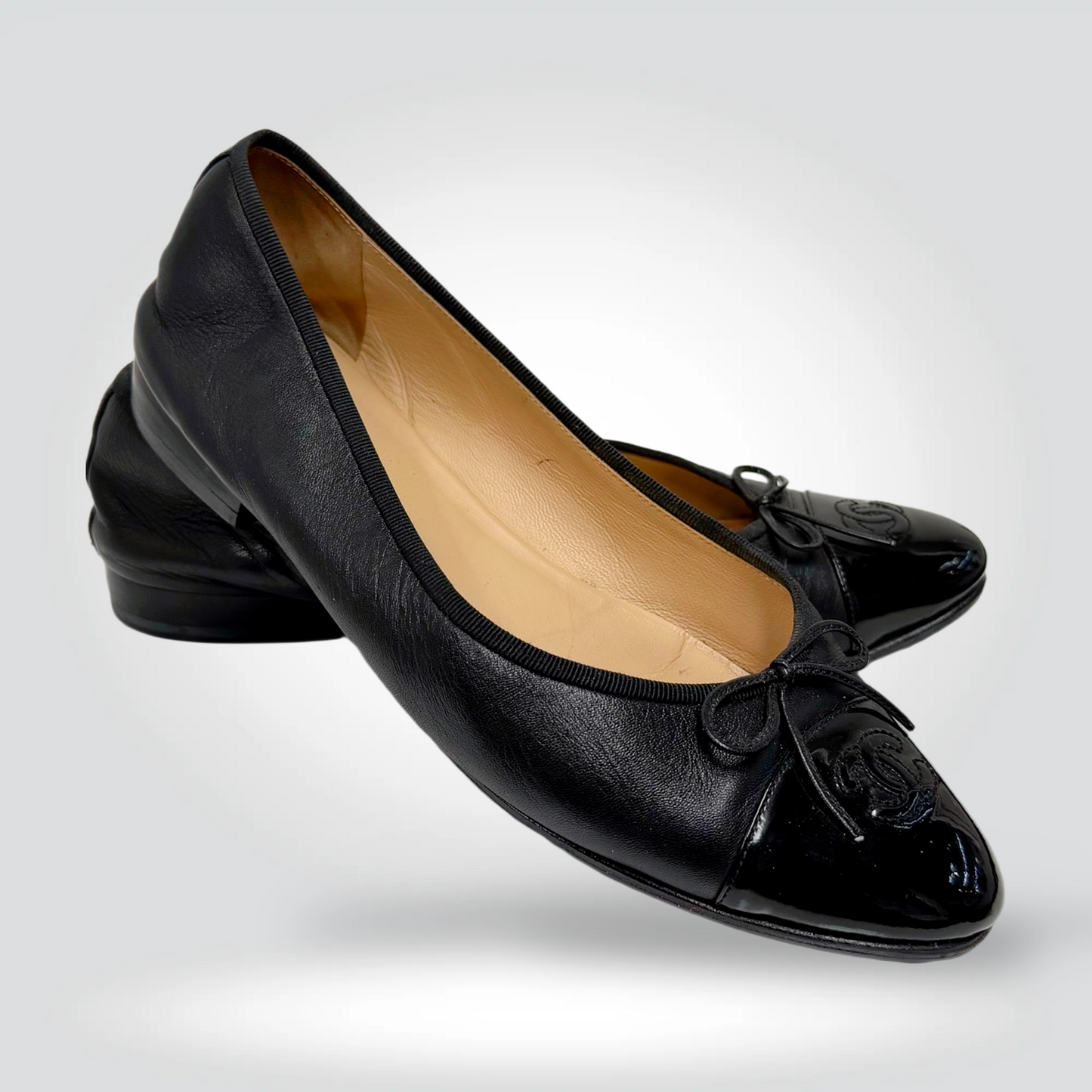 Chanel Classic Ballet Flats Black Lambskin Patent CC Toe Cap Grosgrain Bow — Size 41 Good| Style Reissue Vancouver