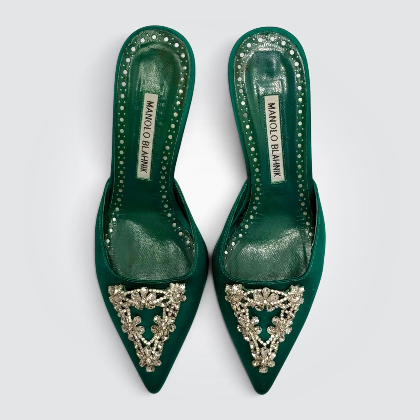 Pre-Owned Manolo Blahnik Lurum Green Satin Crystal-Embellished Mules