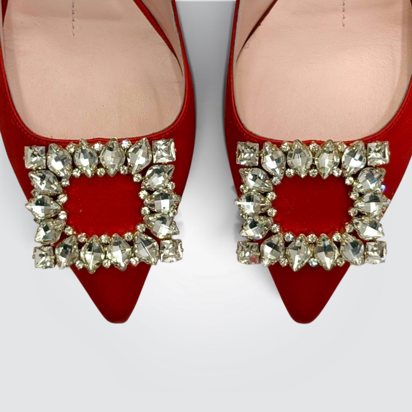 Pre-Owned Roger Vivier Efflorescence Red Satin Crystal Buckle Slingback Pumps