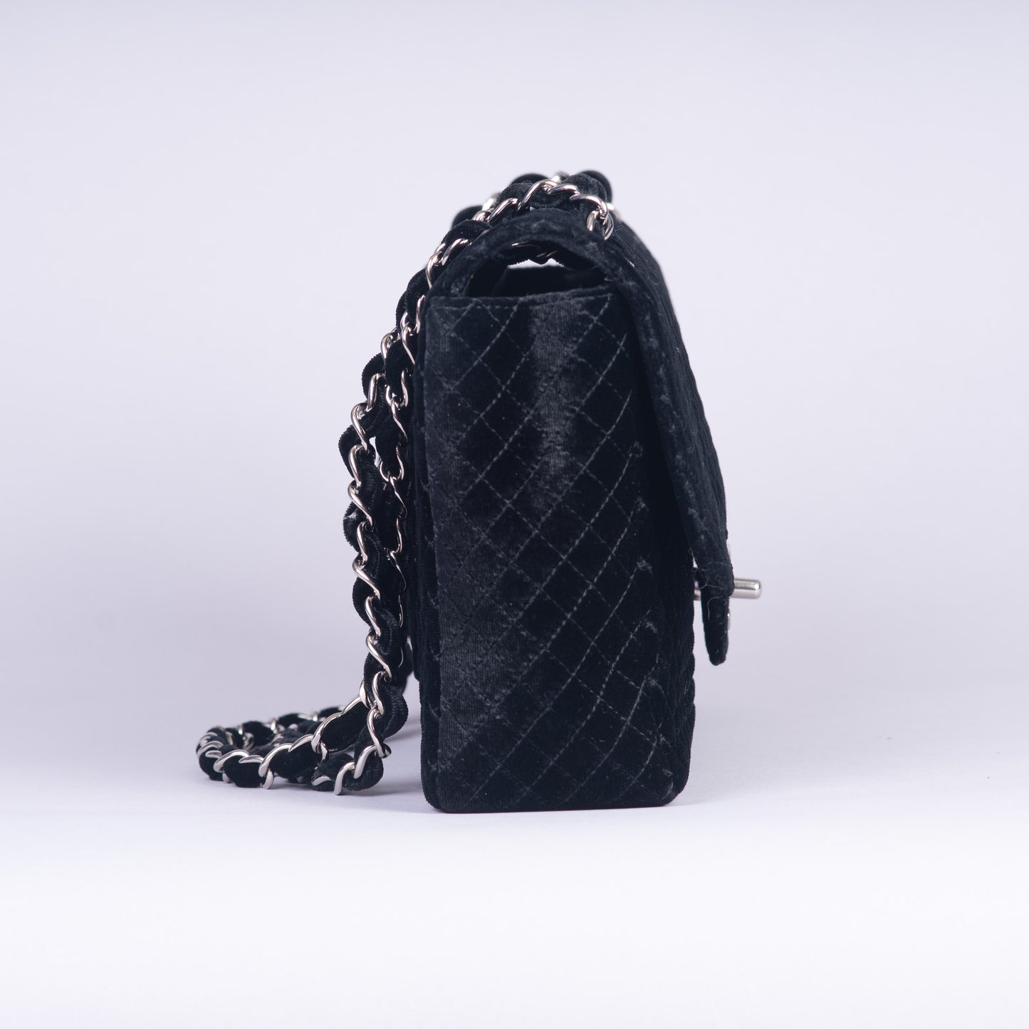 Pre-Owned Chanel Quilted Velvet Flap Bag