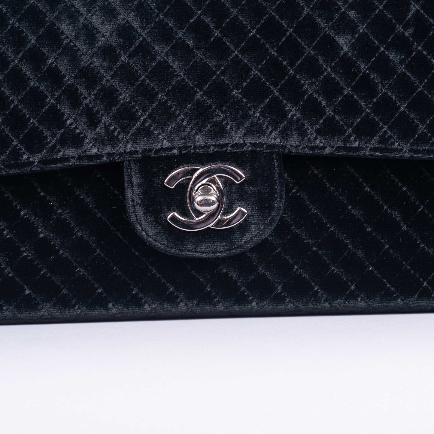 Pre-Owned Chanel Quilted Velvet Flap Bag