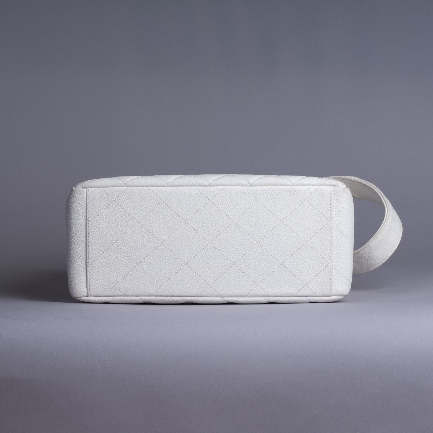 Pre-Owned Chanel Leather Quilted Shoulder Bag