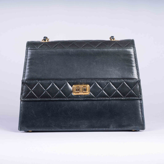 Pre-Owned Chanel Leather Quilted Bag