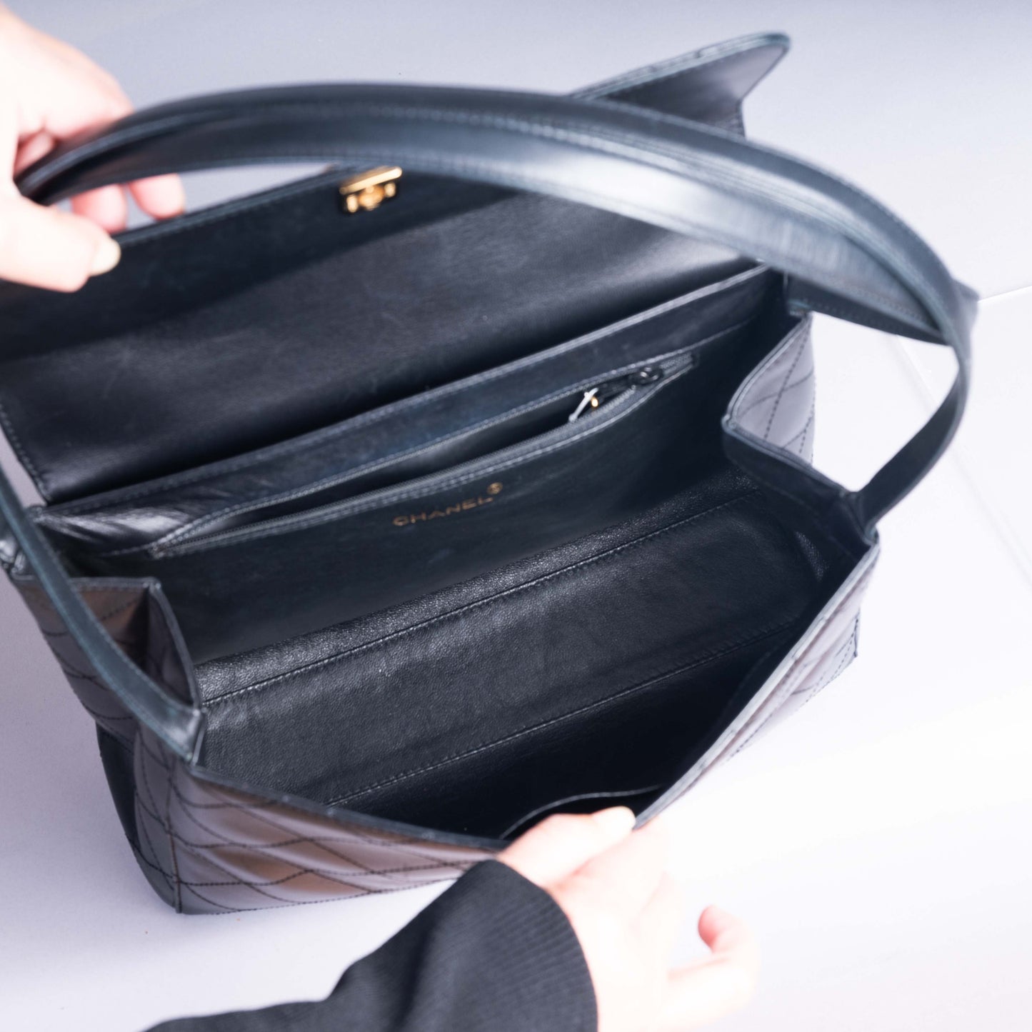 Pre-Owned Vintage Chanel Kelly Lambskin Shoulder Bag with 24K Gold Plating