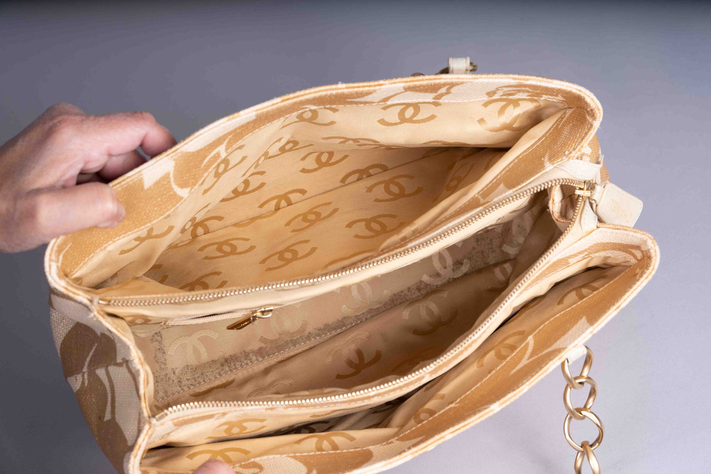 Pre-Owned Chanel Camellia Jacquard Shoulder Bag