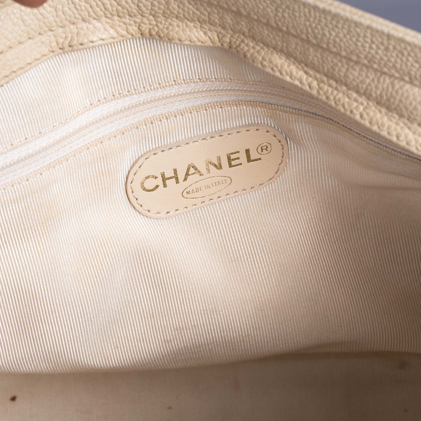 Pre-Owned Chanel Caviar Leather Tote Bag