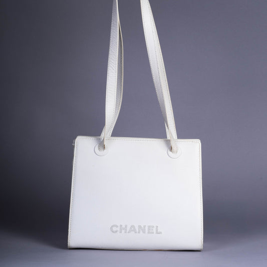 Pre-Owned Chanel Leather Shoulder Bag