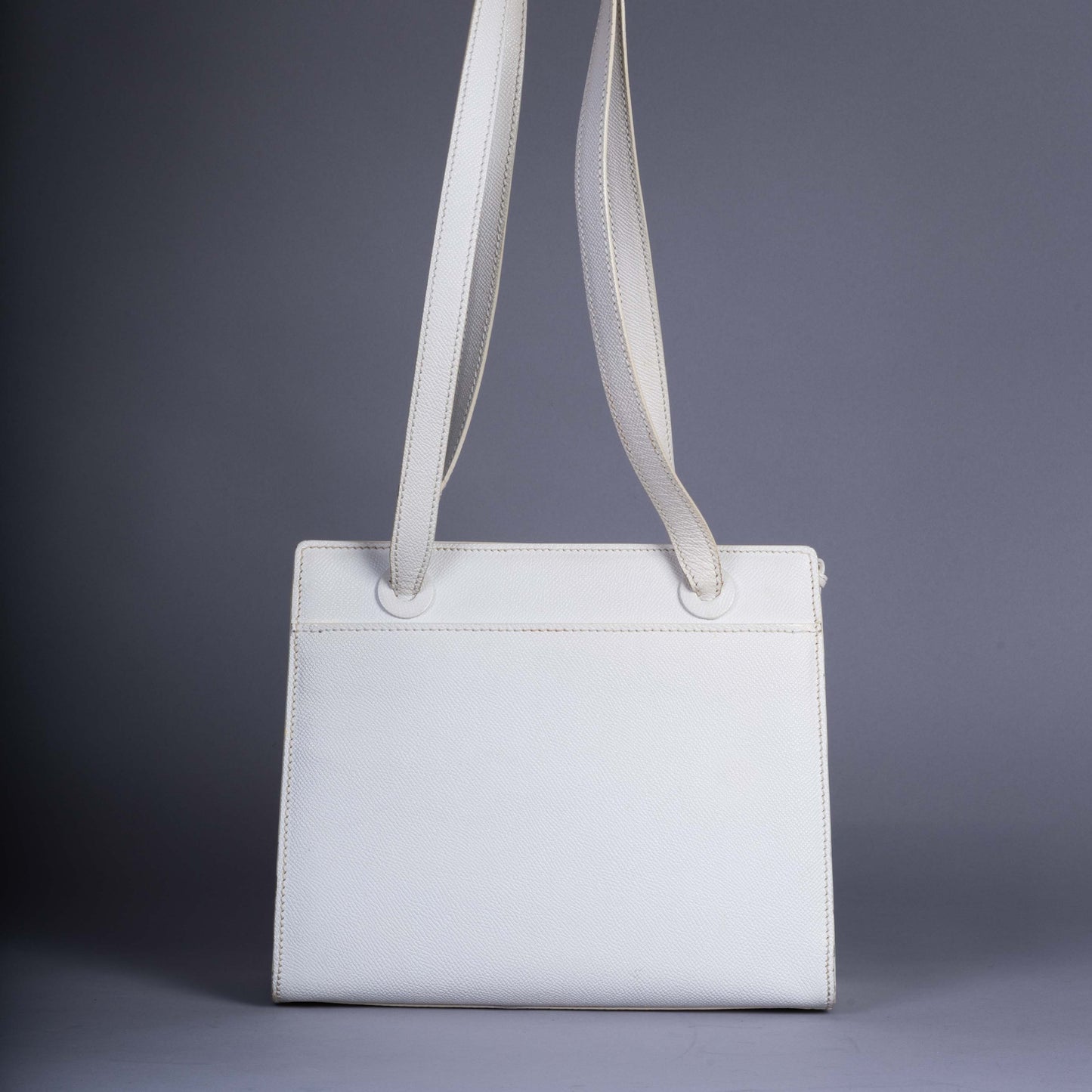 Pre-Owned Chanel Leather Shoulder Bag