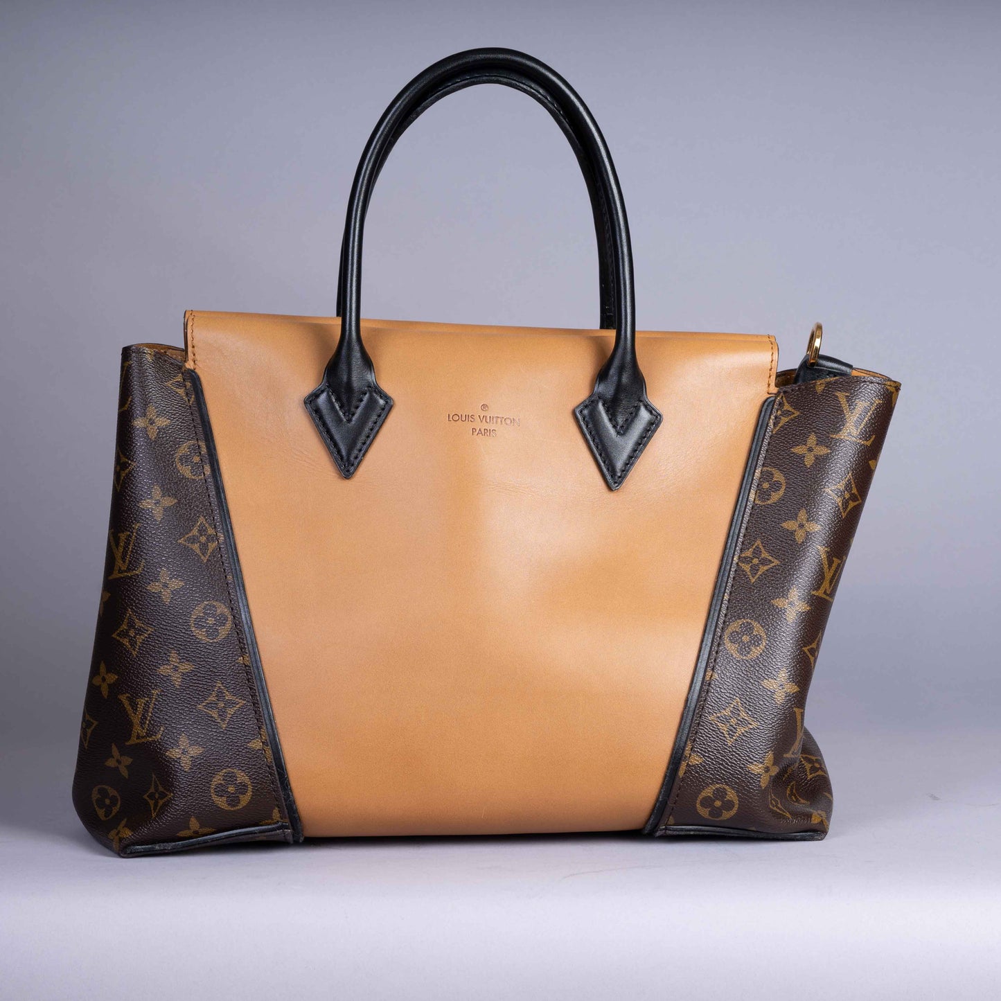 Pre-Owned Louis Vuitton W Tote Bag
