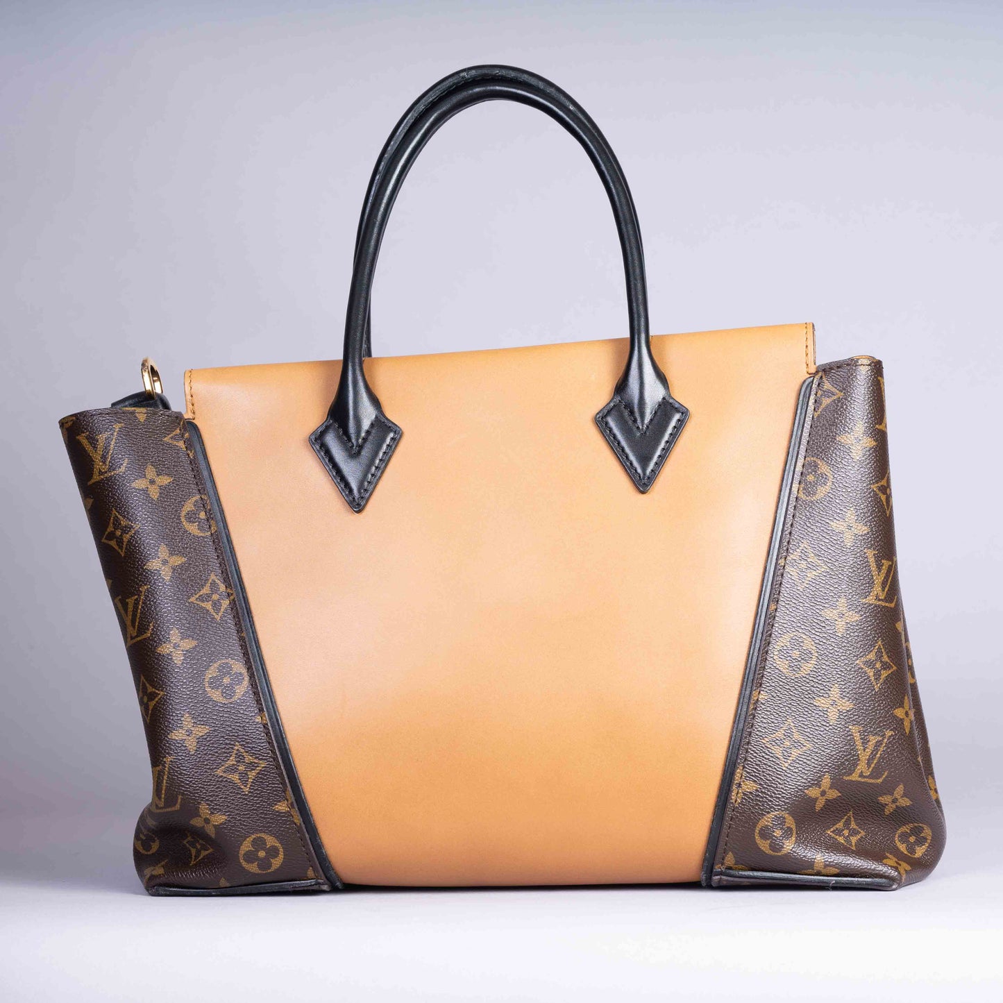 Pre-Owned Louis Vuitton W Tote Bag