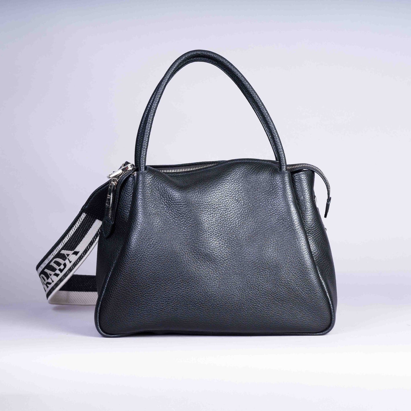 Pre-Owned Prada Vitello Zippered Top Handle Bag