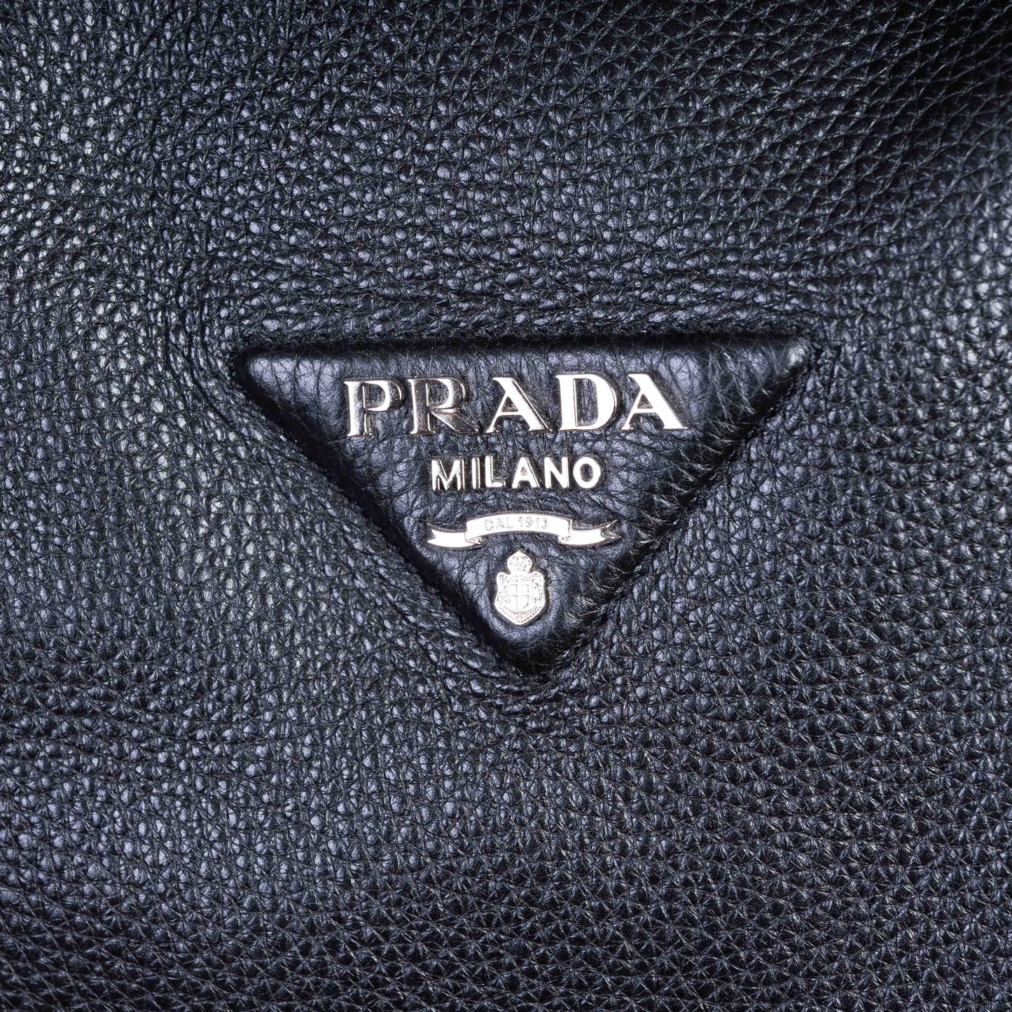 Pre-Owned Prada Vitello Zippered Top Handle Bag