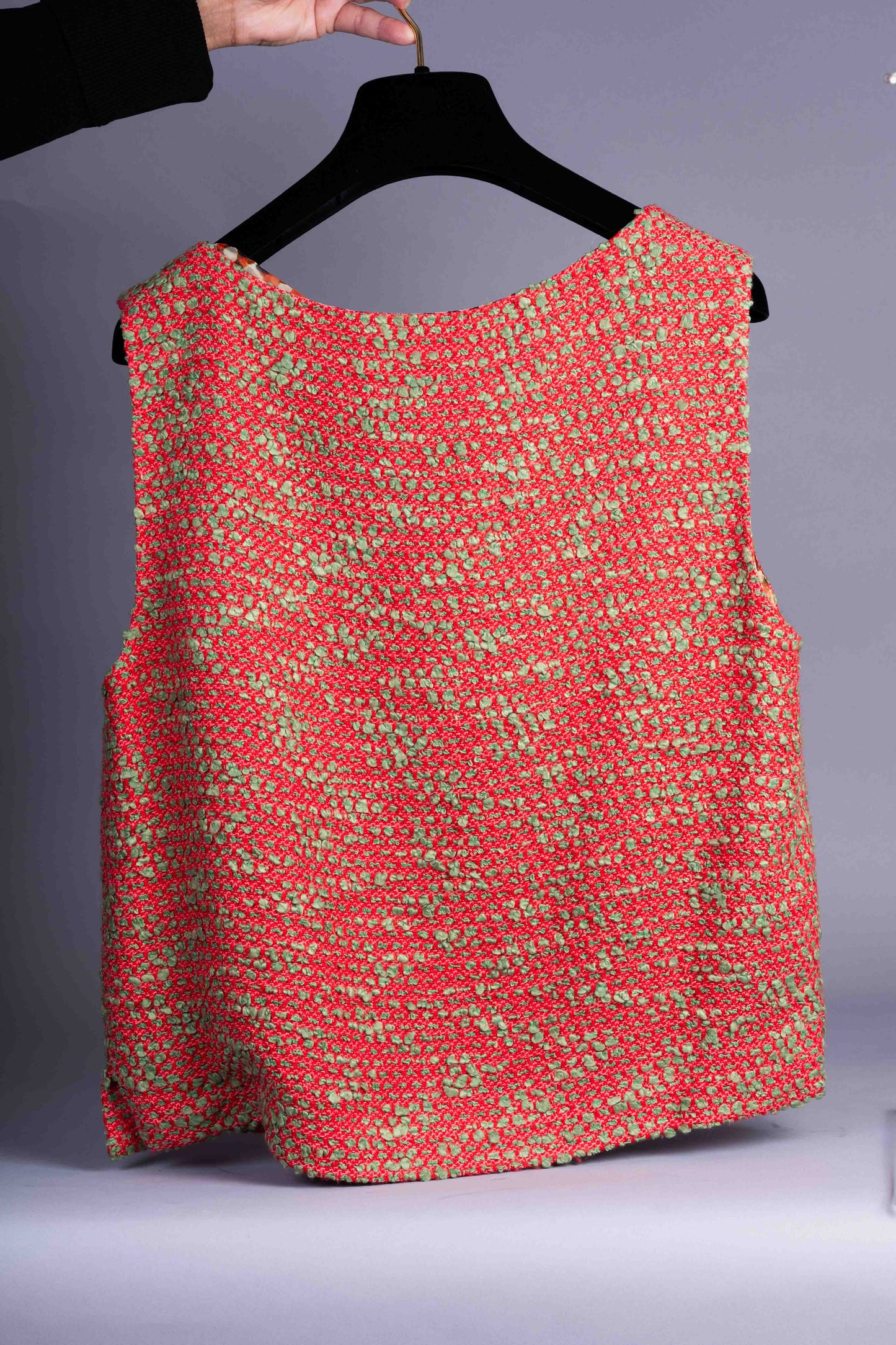 Pre-Owned Chanel Tweed Sleeveless Top (42)