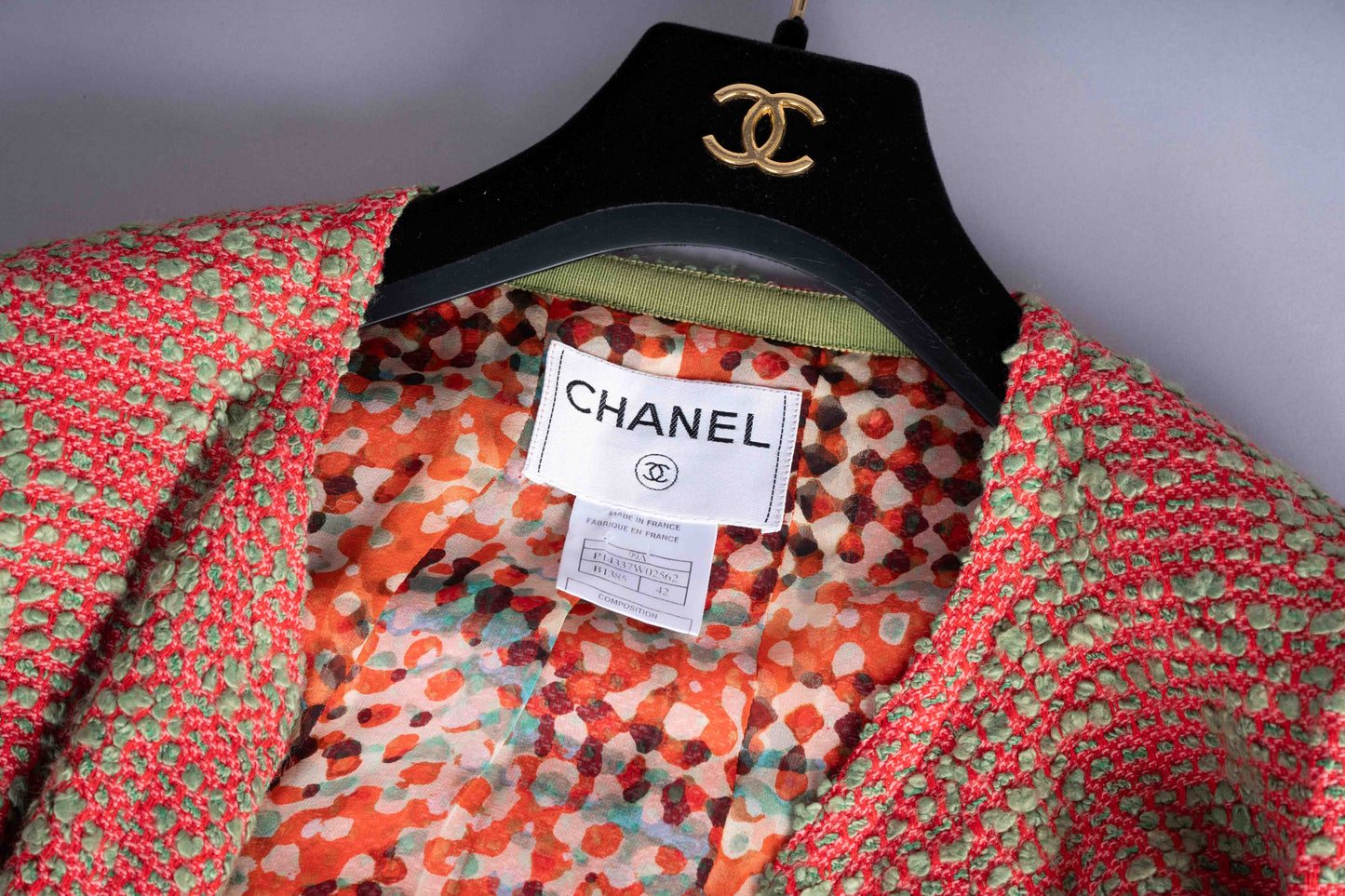 Pre-Owned Chanel Tweed Jacket (42)