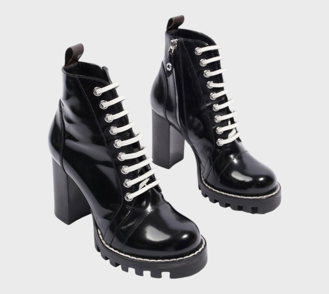 Louis Vuitton Star Trail Ankle Boot Patent Black size 39