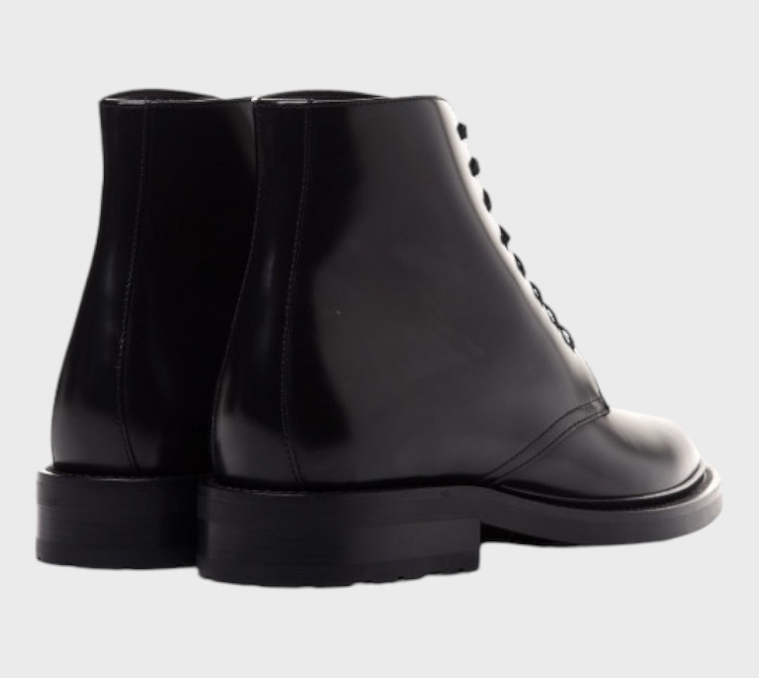 Saint Laurent 
Calfskin Womens Army Combat Boots 38 Black