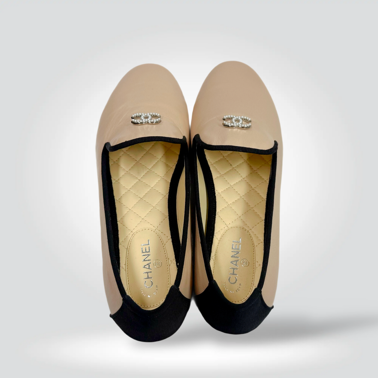 Pre-Owned Chanel Beige Leather CC Logo Loafer Flat Black Contrast Trim Silver Hardware — Size — Condition | Style Reissue Vancouver