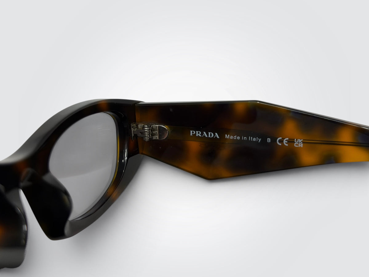 Pre-Owned Prada Tortoise Cat-Eye Sunglasses