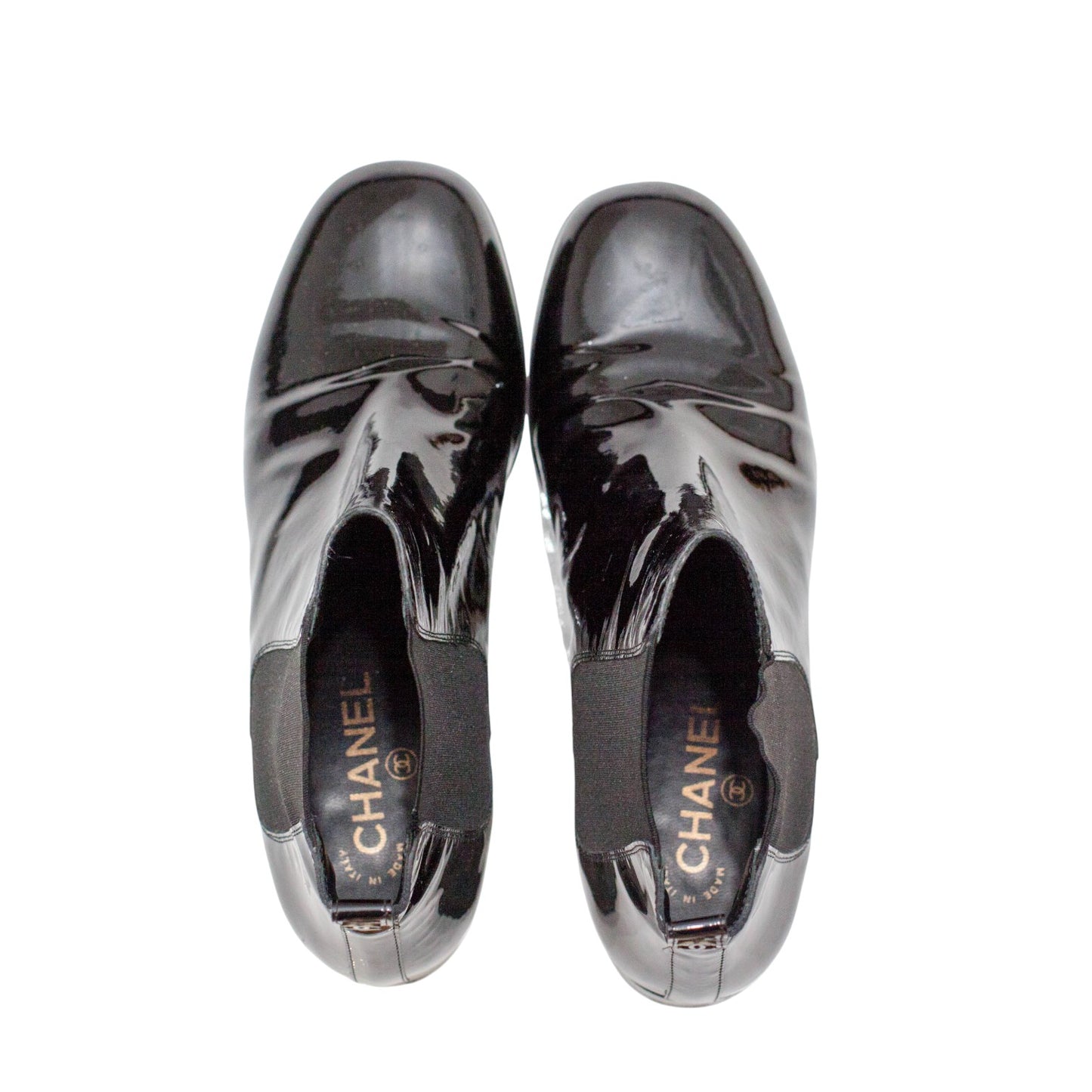 Pre-Owned Chanel Patent Leather Boots (9.5)