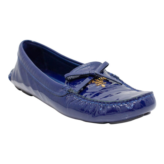 Pre-Owned Prada Patent Leather Loafers (40)