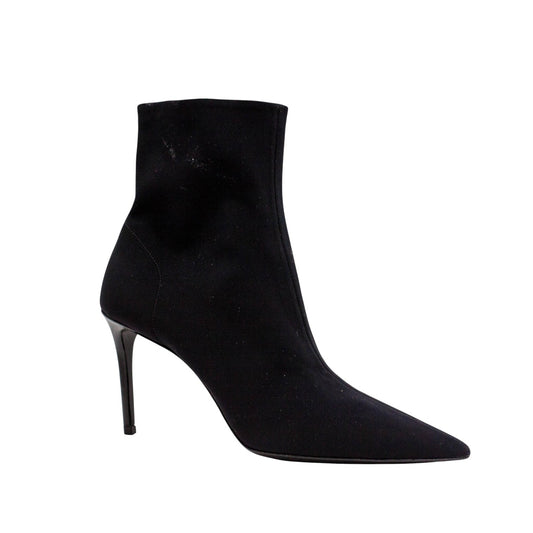 Pre-Owned Prada Pointy-Toe Boots (38)