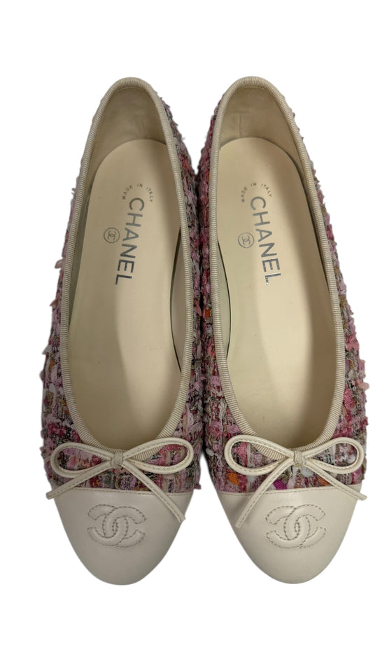 Preowned Chanel Cap  Toe  Tweed Ballerina Flat