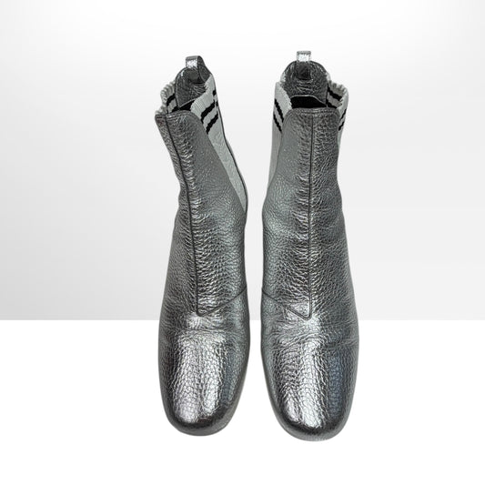 Preowned Fendi  Chelse Boot Authentic