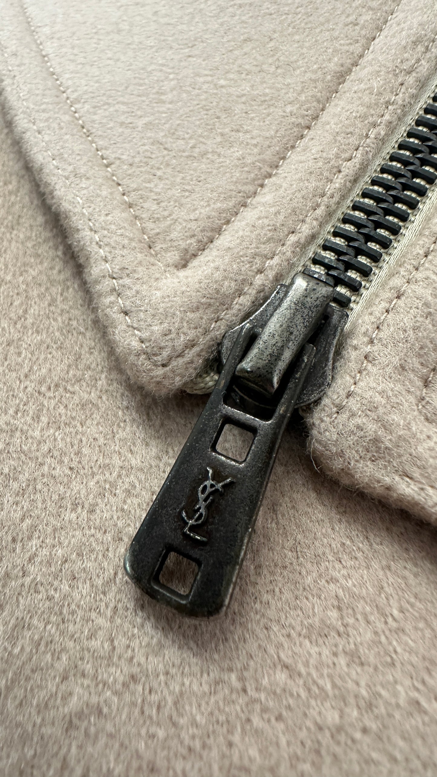 Preowned- Yves Saint Laurent Wool Coat (36)